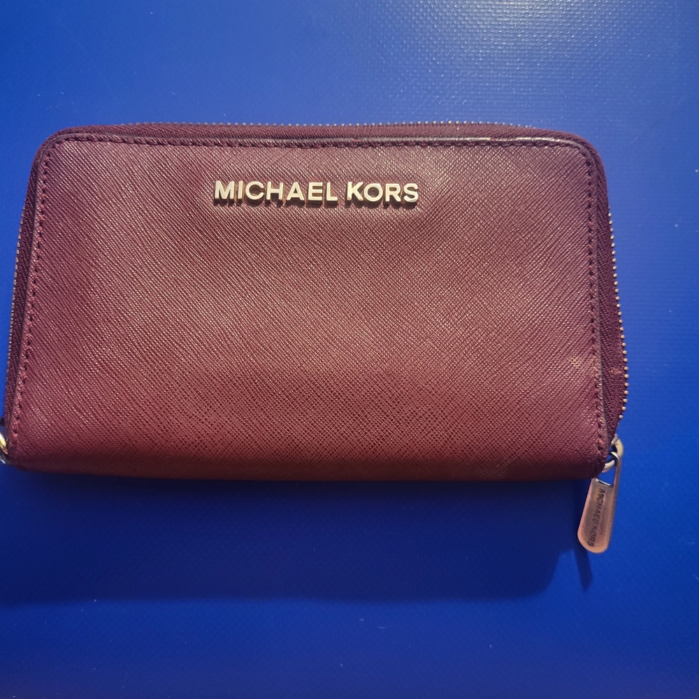 Michael Kors Burgundy Zip Wallet